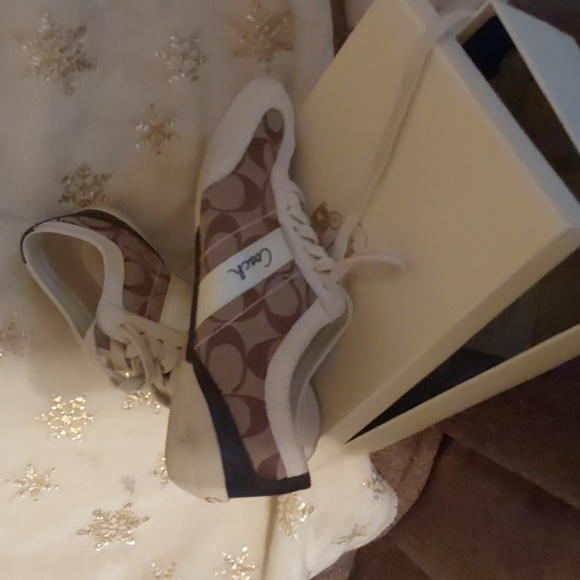 Vintage 'coach' shoes - Picture 3 of 4